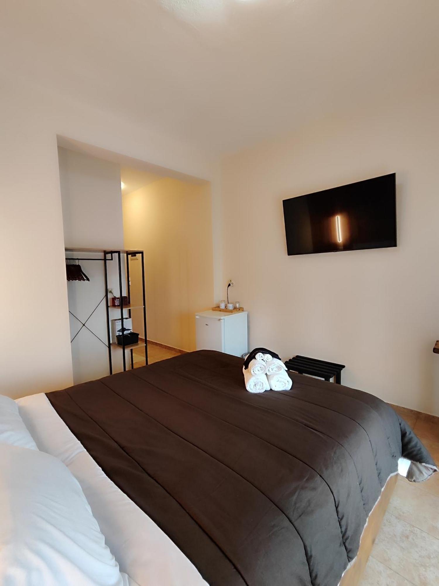 Poseidon Rooms Kala Nera Eksteriør billede